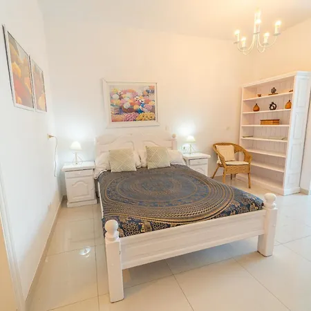 Eden Port 6th Avenue Apartamento *